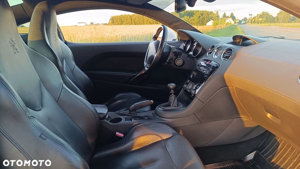 Peugeot RCZ 2.0 HDi FAP 165 - 14