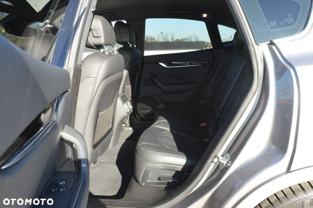 Maserati Levante MHEV Executive - 38