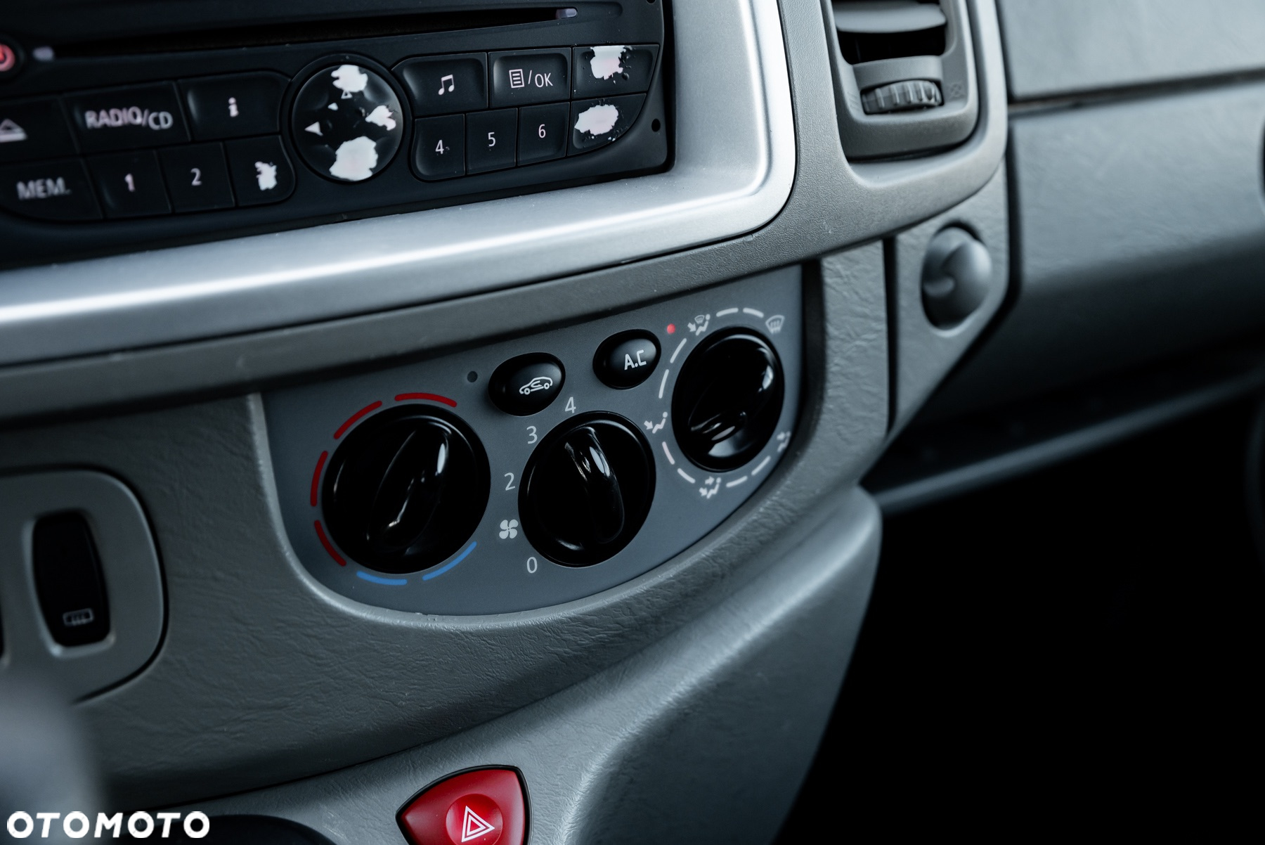 Opel Vivaro 2.5 CDTI L2H1 (Tecshift) Easytronic Life - 25