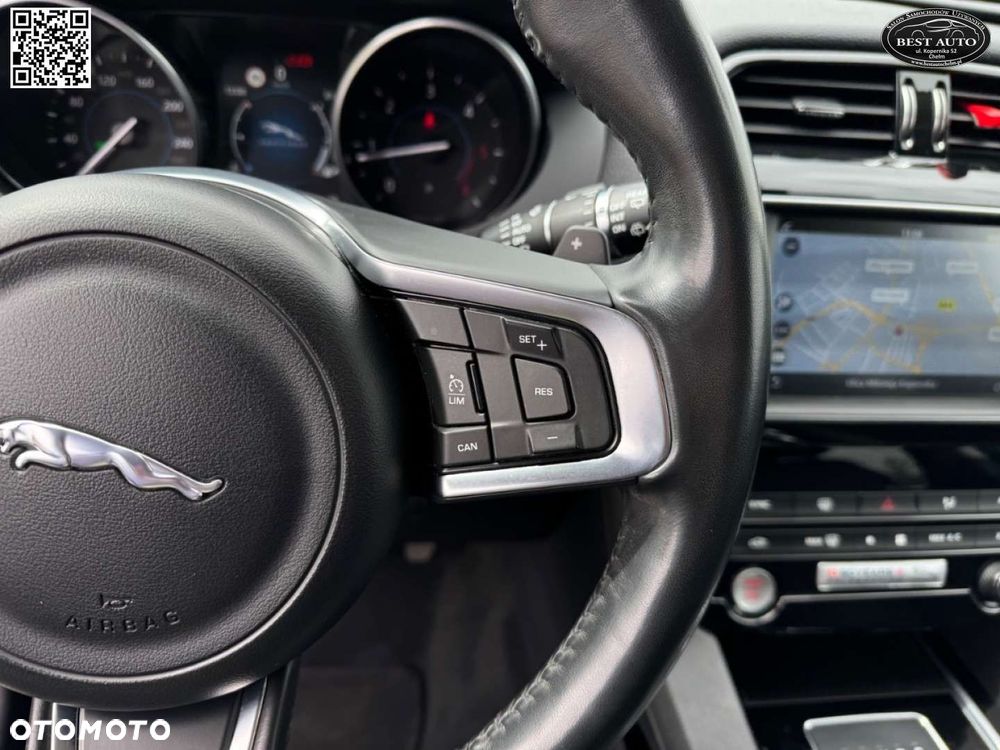 Jaguar F-Pace - 28