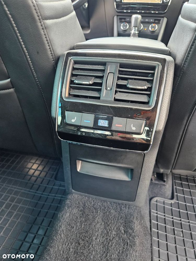 Skoda Superb 2.0 TDI L&K DSG - 15