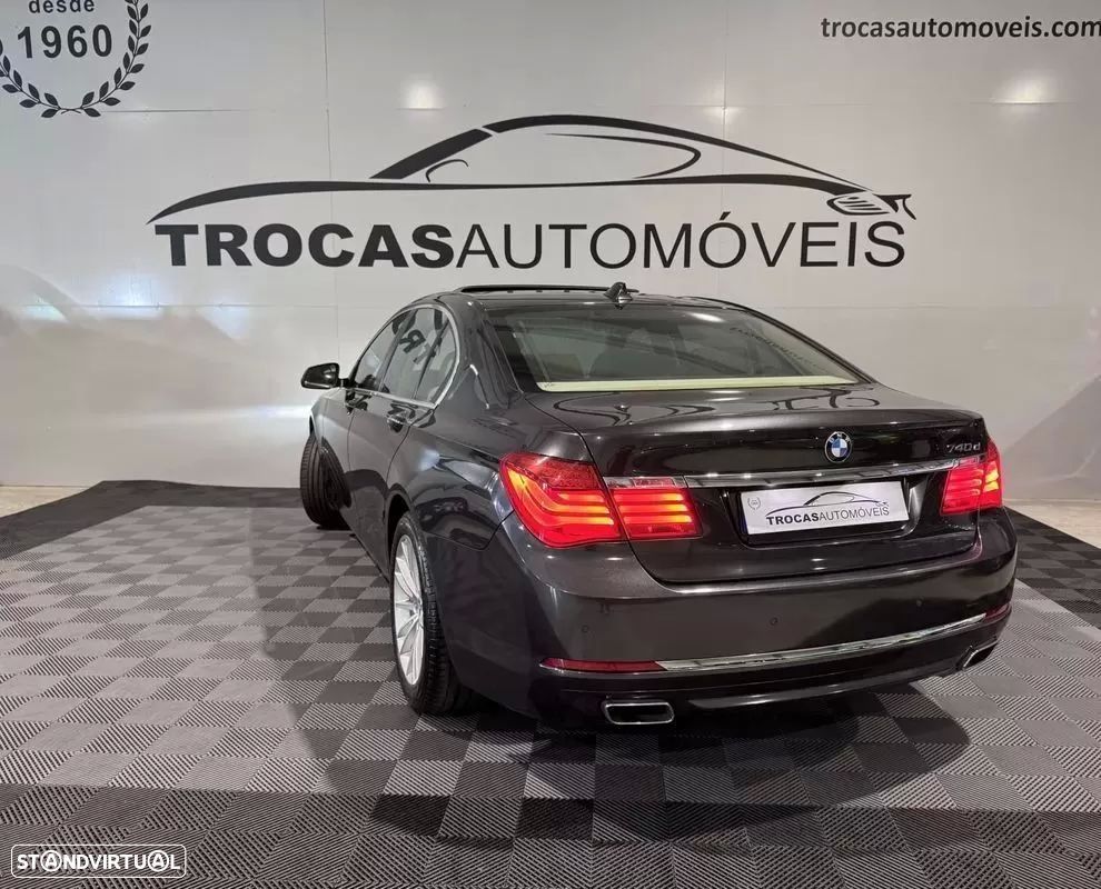 BMW 740 d - 8