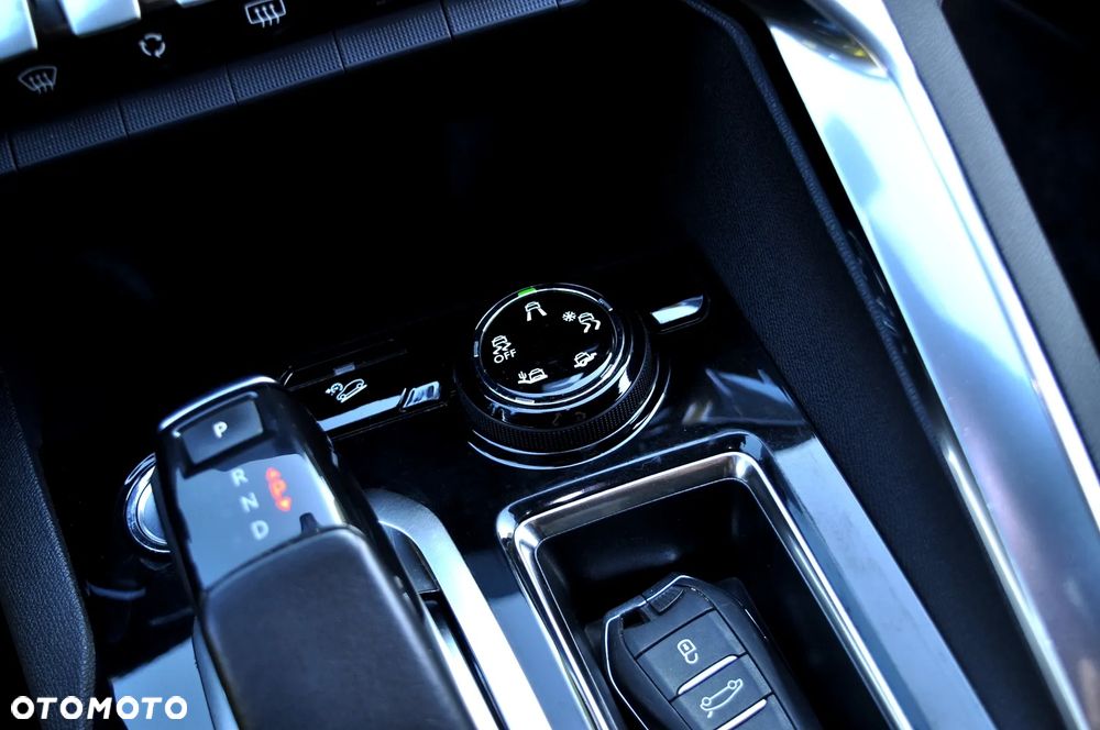 Peugeot 5008 1.2 PureTech GT S&S EAT8 - 32