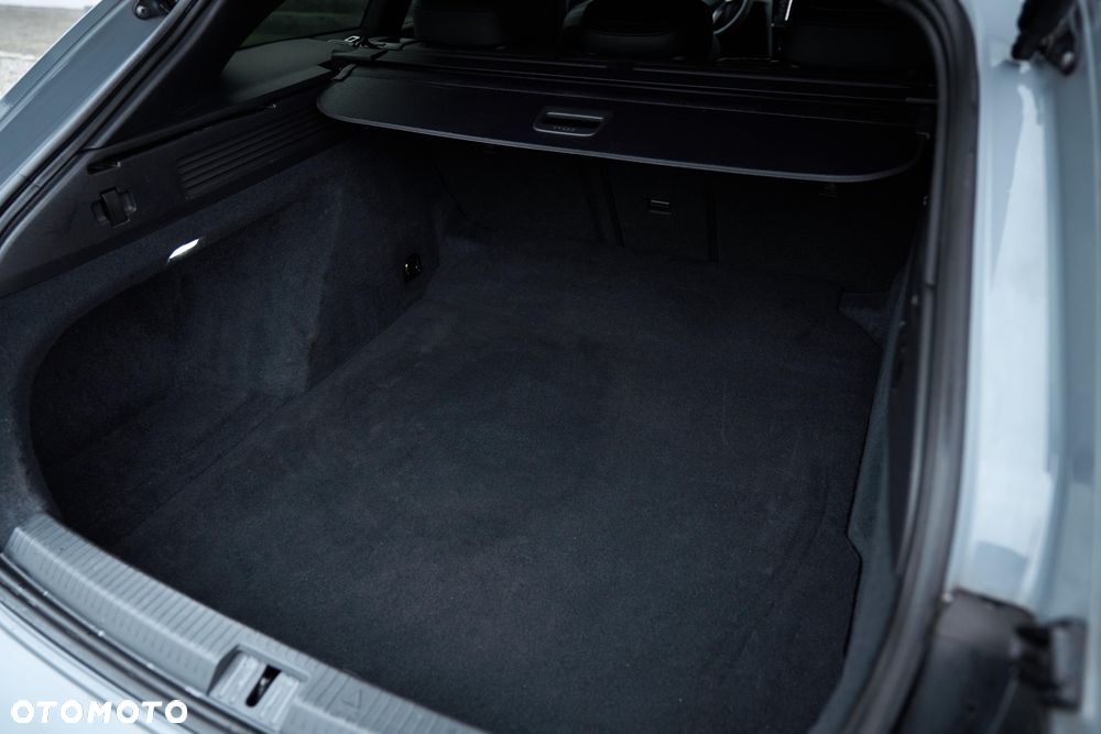 Volkswagen Arteon 2.0 TDI SCR R-Line DSG - 32