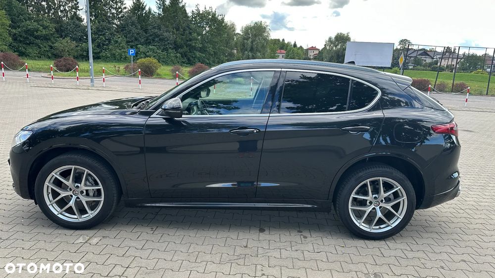 Alfa Romeo Stelvio 2.0 Turbo 16V AT8-Q4 Veloce - 2