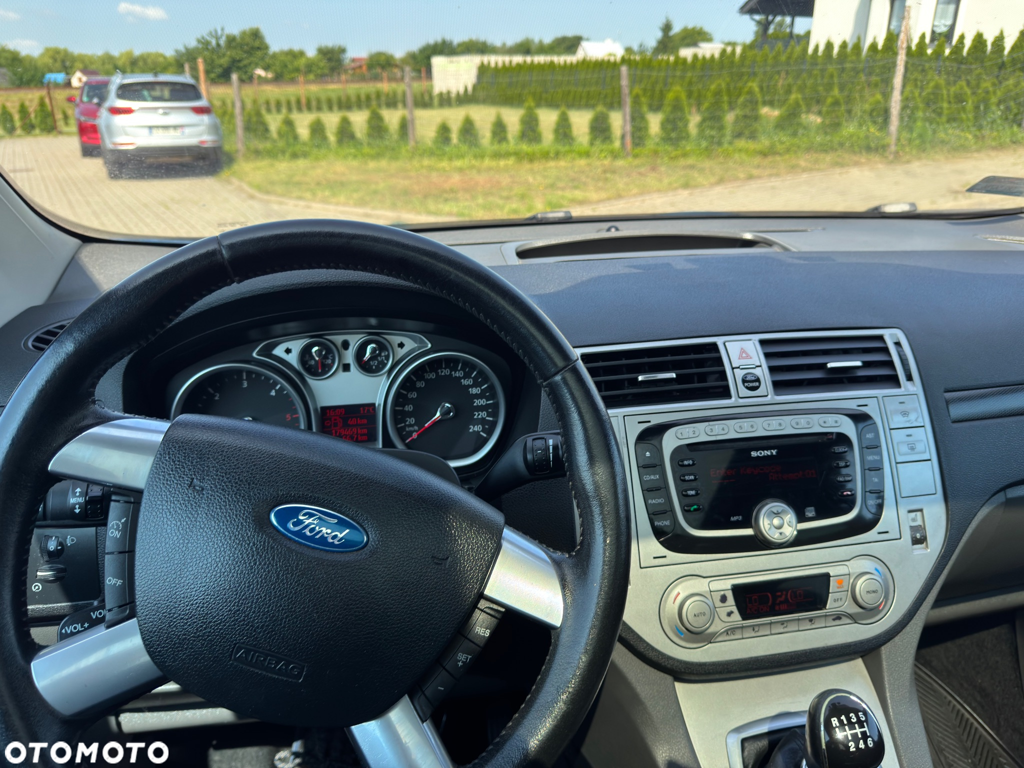 Ford Kuga 2.0 TDCi 2x4 Titanium - 21