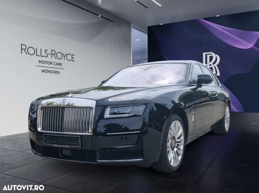 Rolls-Royce Ghost - 1