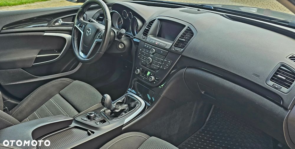 Opel Insignia - 28