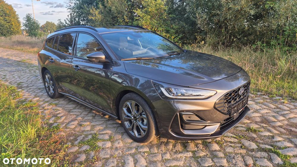 Ford Focus 1.0 EcoBoost Hybrid ST-LINE - 2