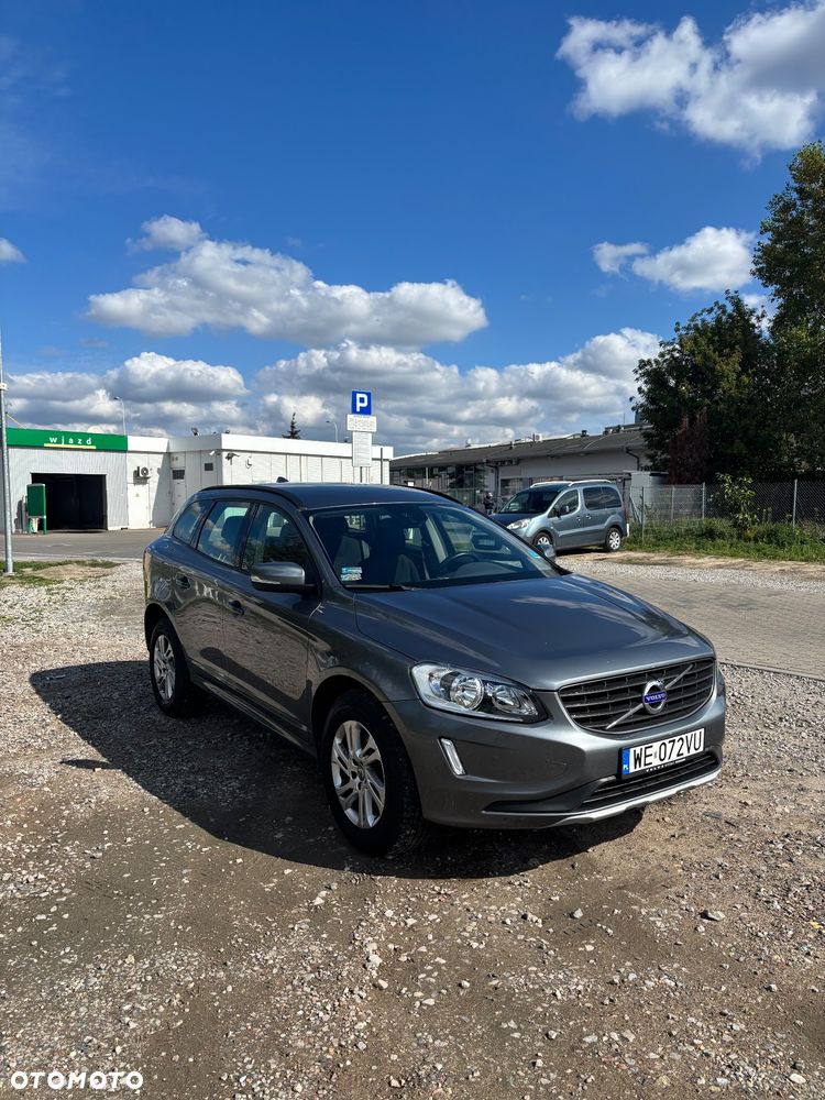 Volvo XC 60 D4 Drive-E Momentum - 3