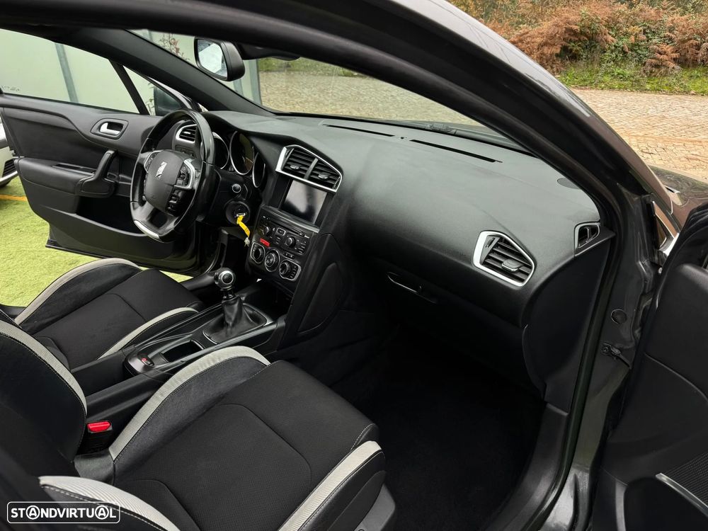 Citroën DS4 1.6 e-HDi So Chic - 8