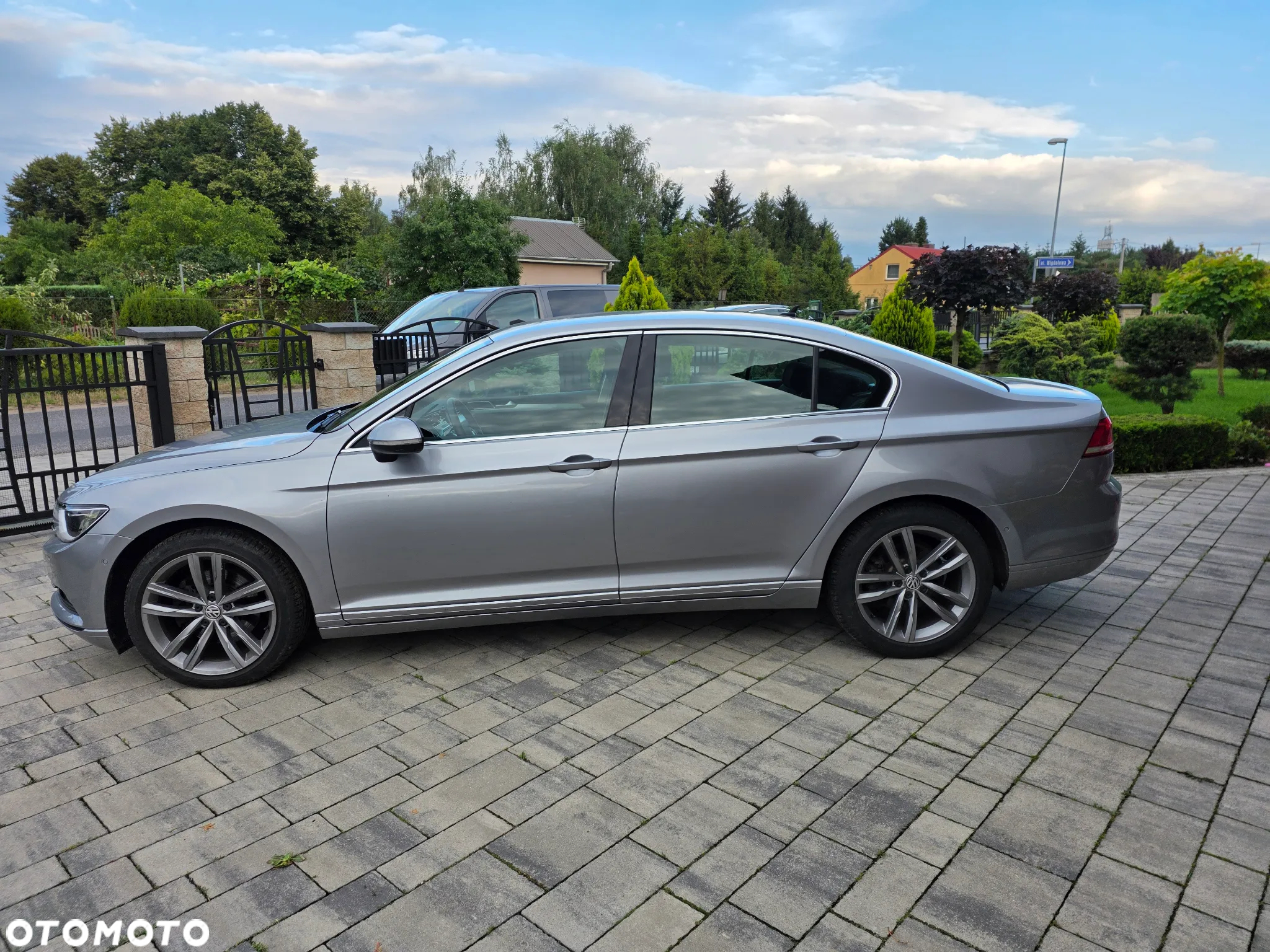 Volkswagen Passat - 7