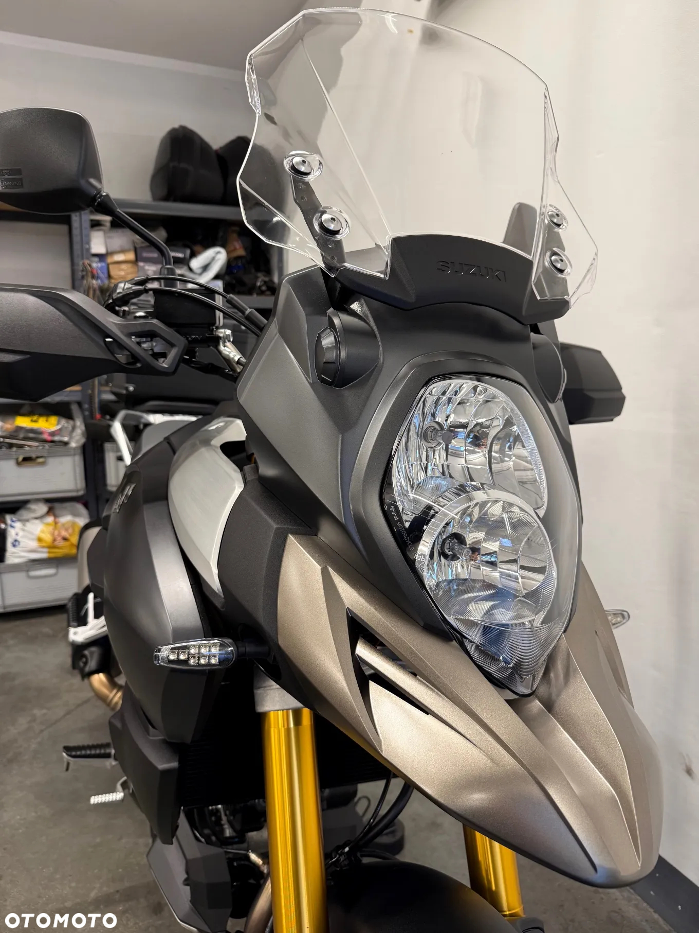 Suzuki V-STROM - 36