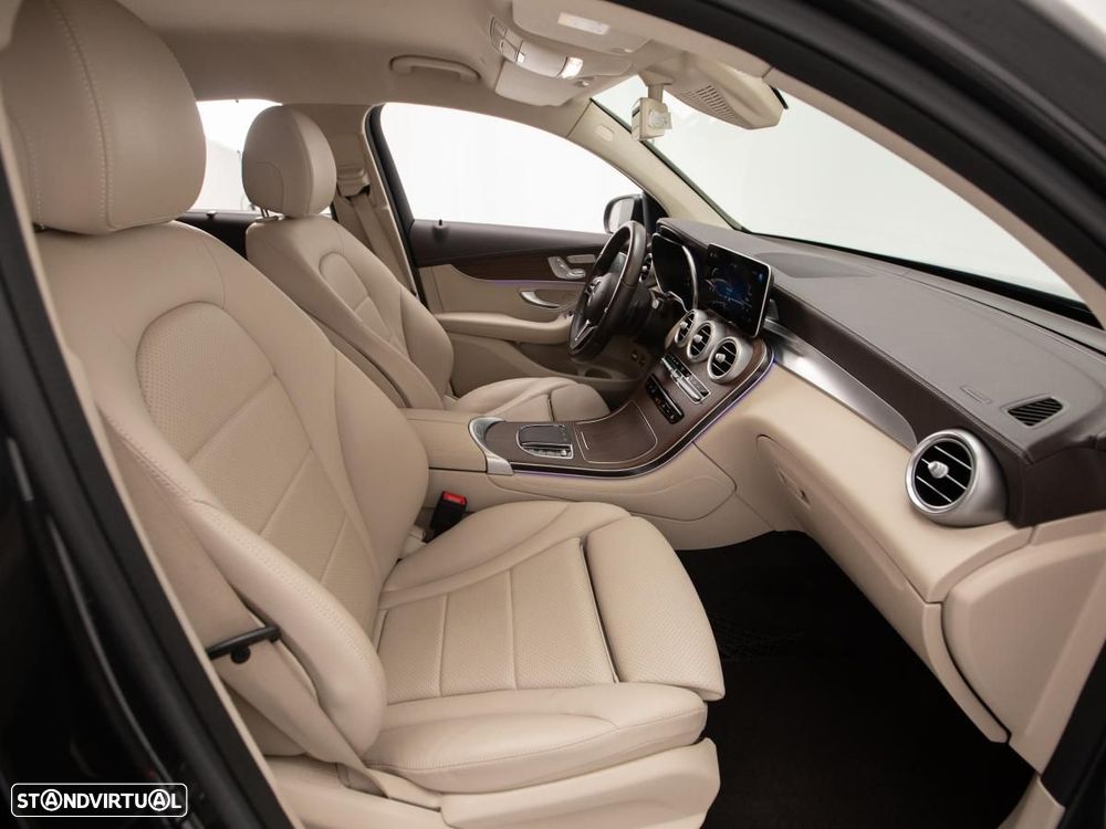 Mercedes-Benz GLC 300 e Coupé 4Matic - 9