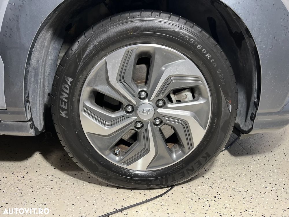 Hyundai KONA 1.6 GDI DCT Select - 26