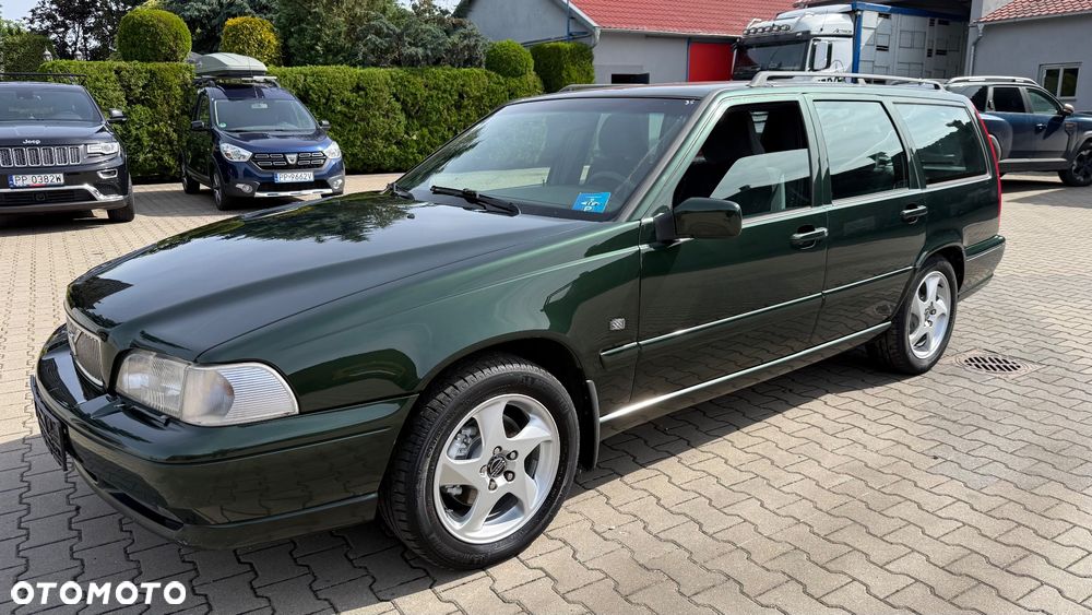 Volvo V70 2.5