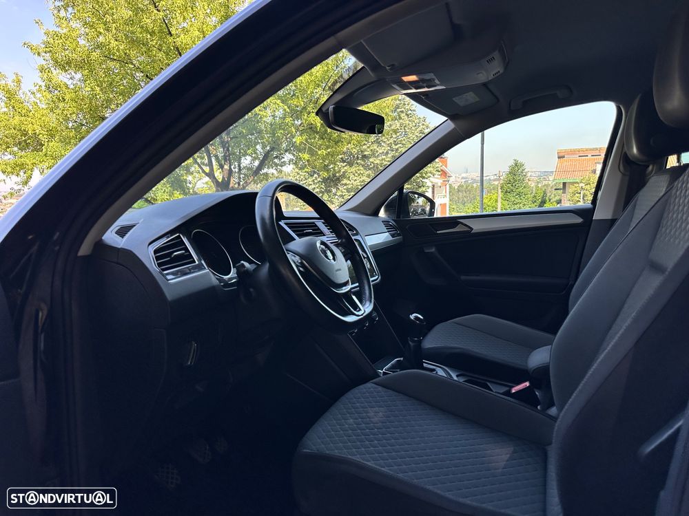 VW Tiguan 1.6 TDI Confortline - 19