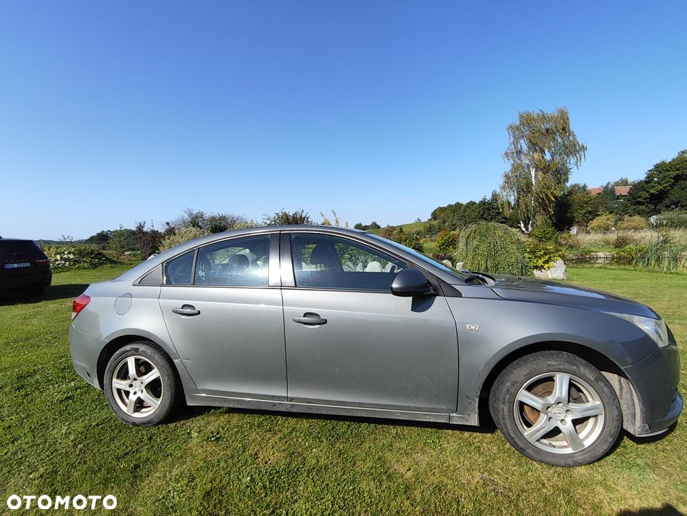Chevrolet Cruze - 3