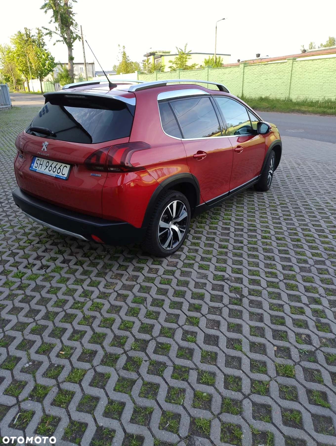 Peugeot 2008 1.2 Pure Tech GPF Allure S&S - 8