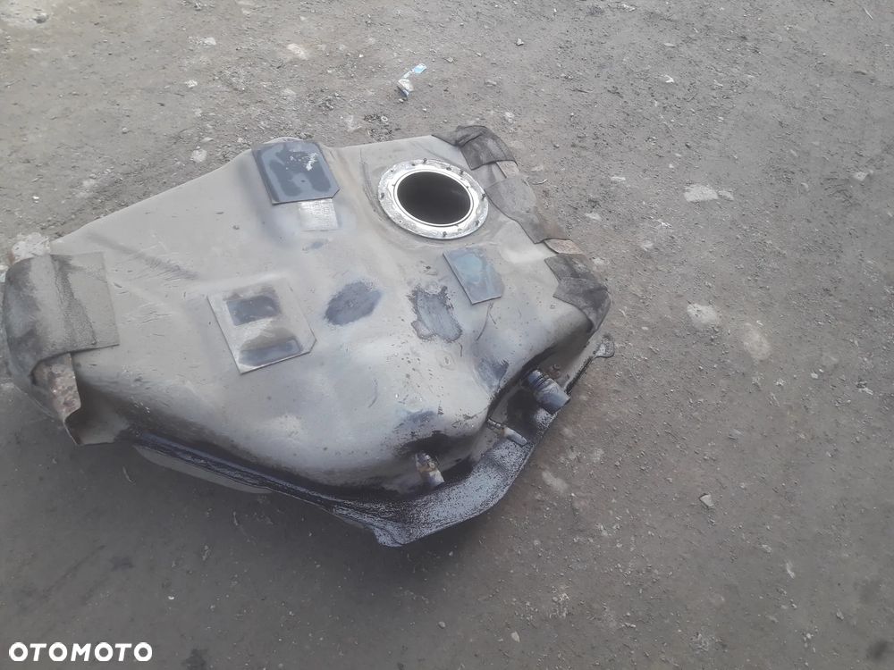 Mazda 5 CR  05-10  1.8 2.0 2.3 16V  2.0 citd Zbiornik Bak Paliwa - 14