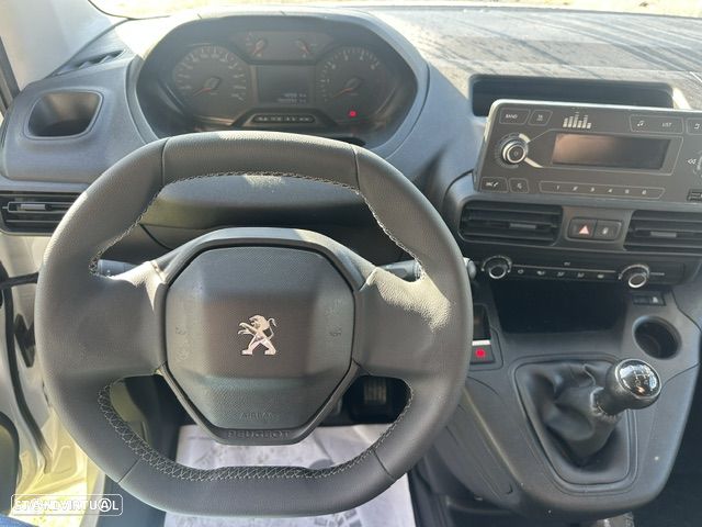 Peugeot PARTNER LONGA 3 LUGARES - 10