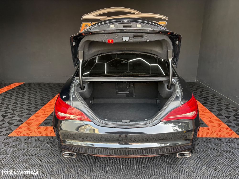 Mercedes-Benz CLA 220 CDI 7G-DCT AMG Line - 29
