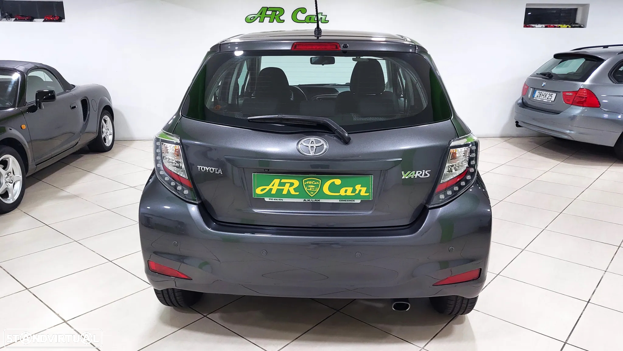Toyota Yaris 1.0 VVT-i Comfort +PS Style +P.Techno - 5
