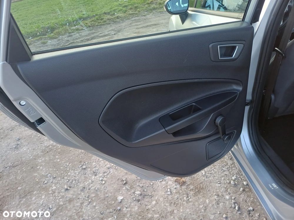 Ford Fiesta - 18