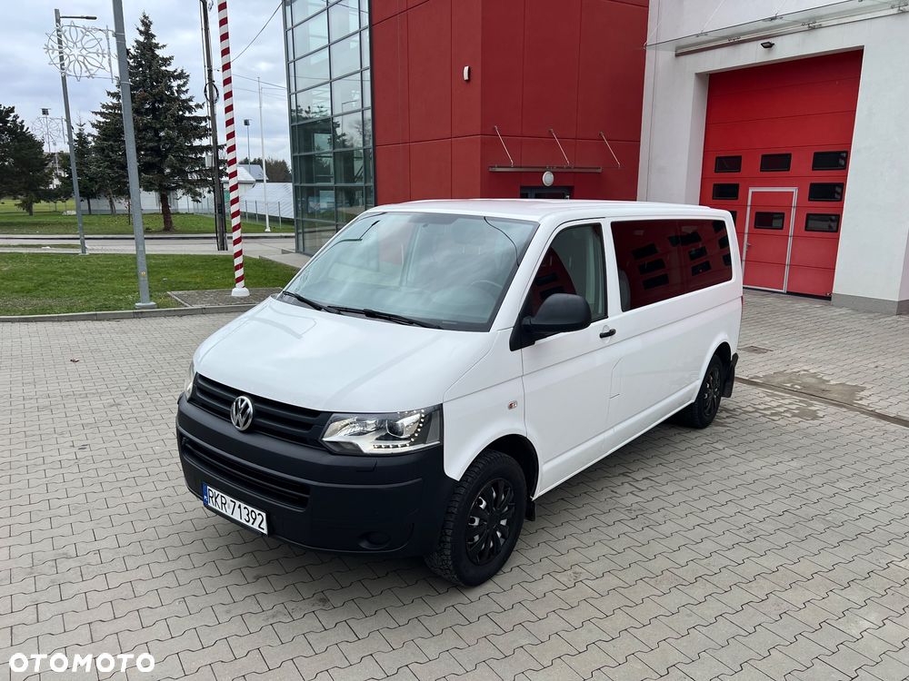 Volkswagen Caravelle - 2