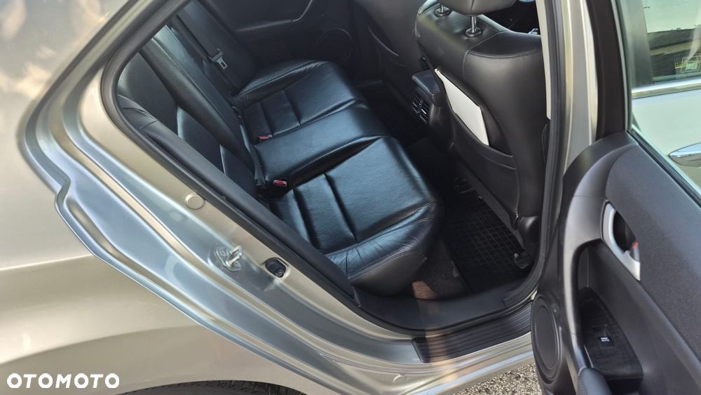 Honda Accord 2.0 Elegance Advantage - 17