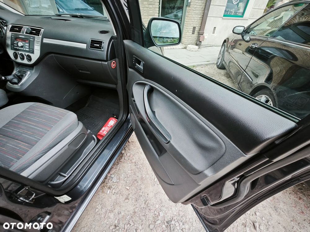 Ford Focus C-Max - 25