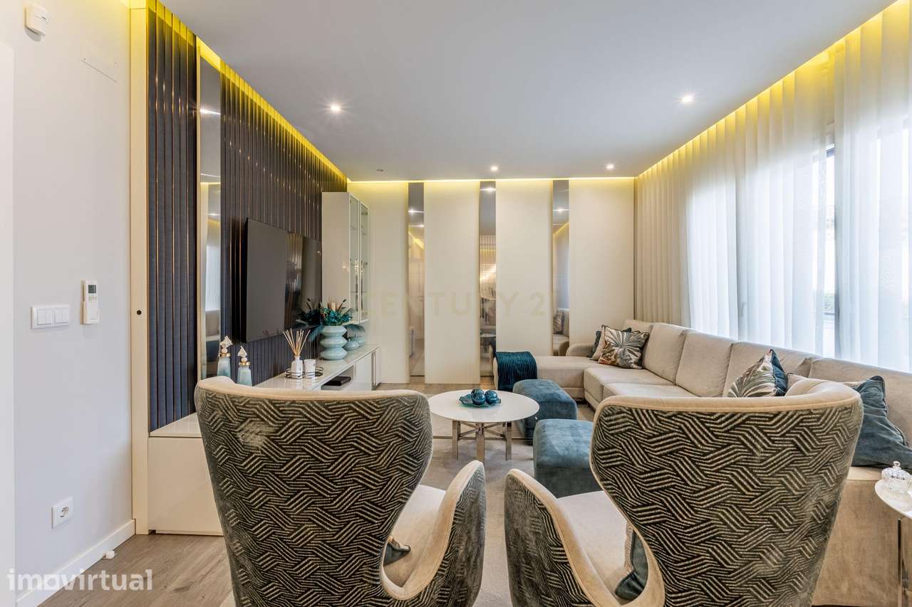 Luxuosa Moradia T5 em Odivelas, Lisboa - Nova e Aconchegante - Grande imagem: 5/48