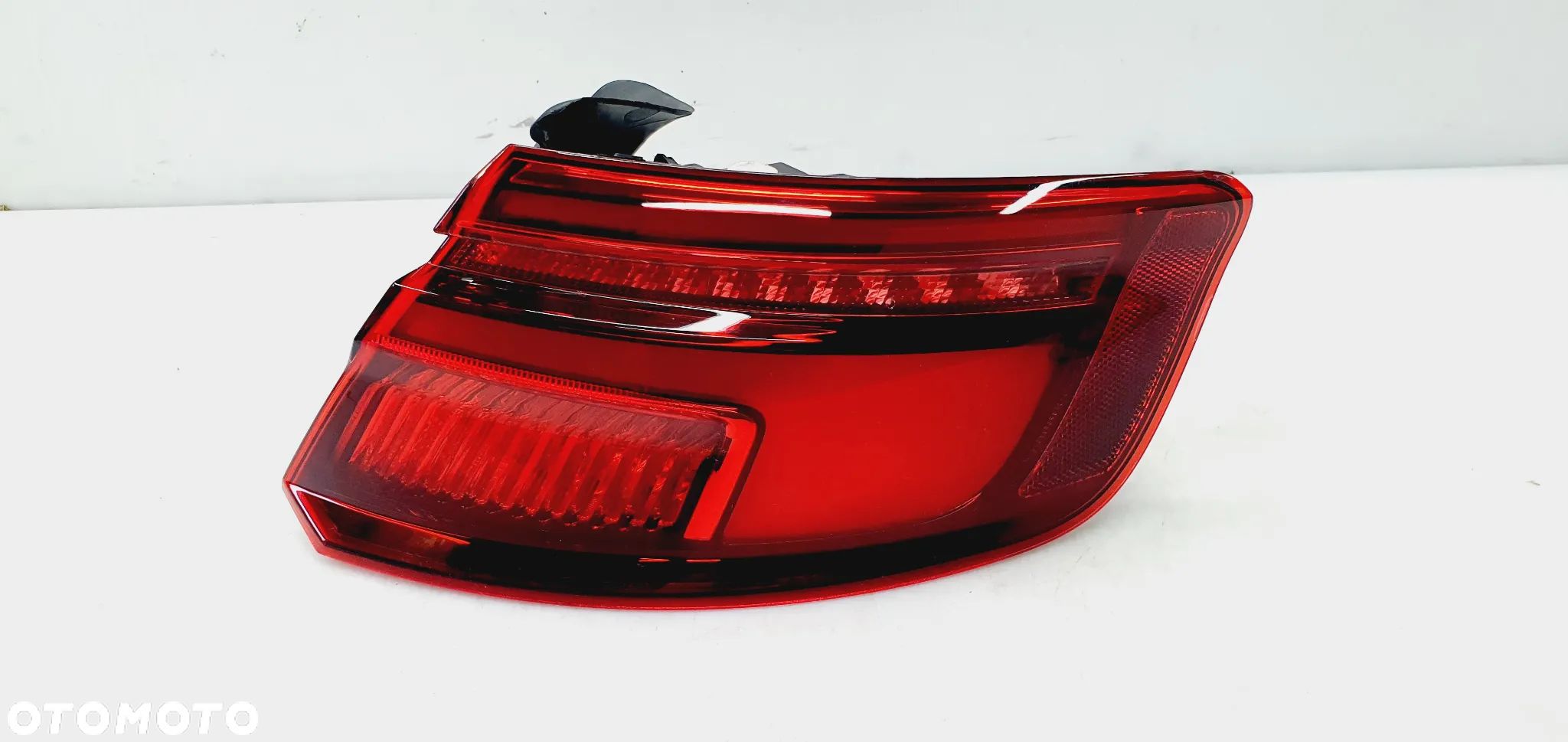 LAMPA PRAWA TYŁ AUDI A3 SPORTBACK 2016+ LIFT MATRIX 8V4945092 EU - 1