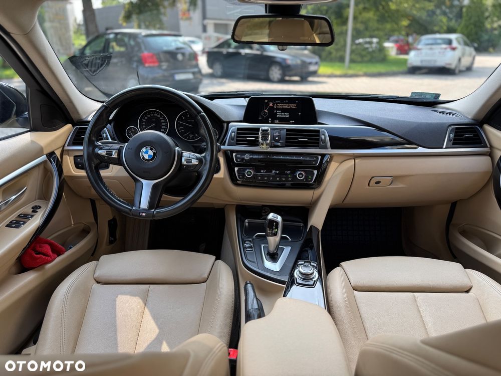 BMW Seria 3 318i - 26