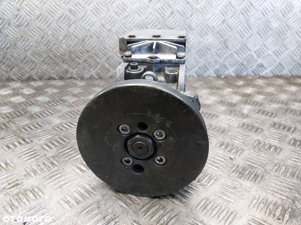 POMPA WTRYSKOWA + WTRYSKIWACZE AUDI A4 B6 2.5 TDI 059130106L 059130202F - 6