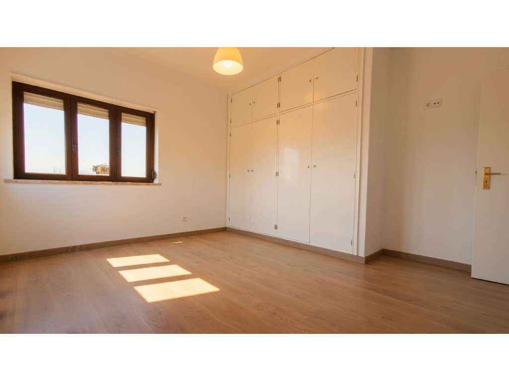 Apartamento T2 Estoril - Casino - Praia - Grande imagem: 2/26