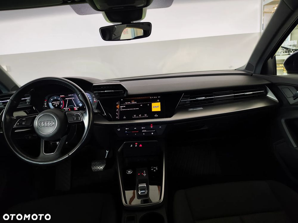Audi A3 Sportback 30 TDI Advanced S tronic - 11