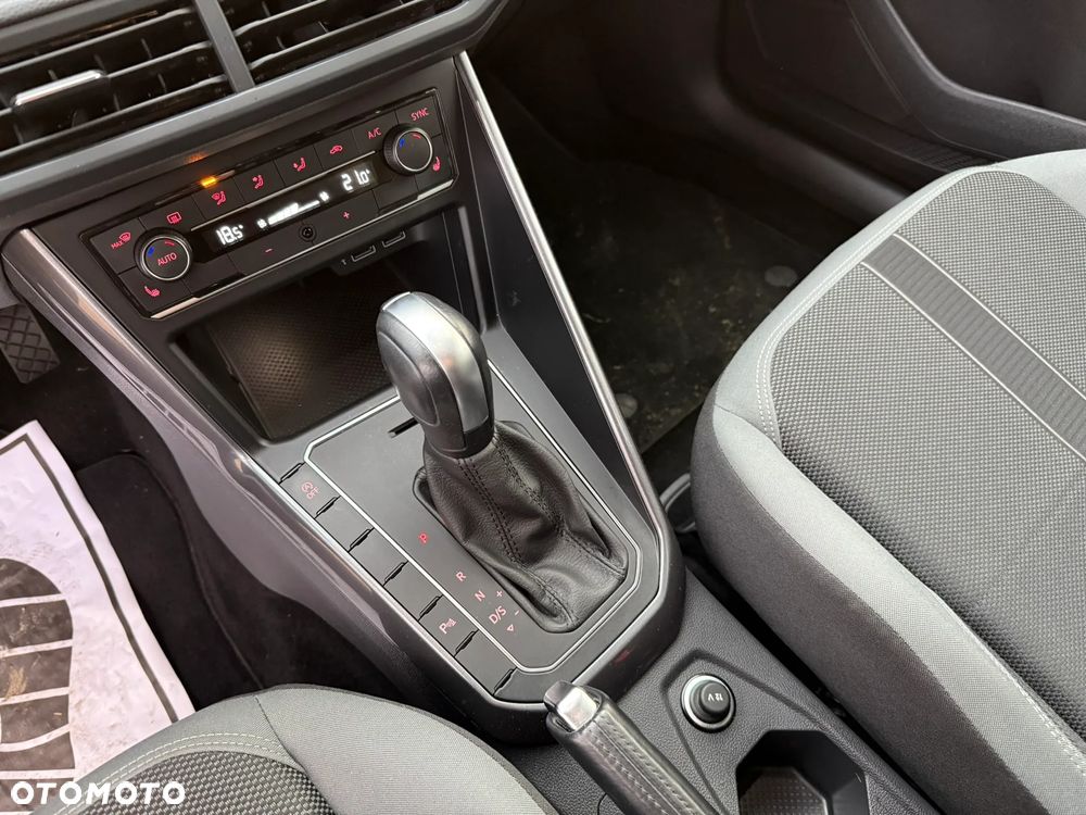 Volkswagen Polo 1.6 TDI SCR DSG Highline - 16