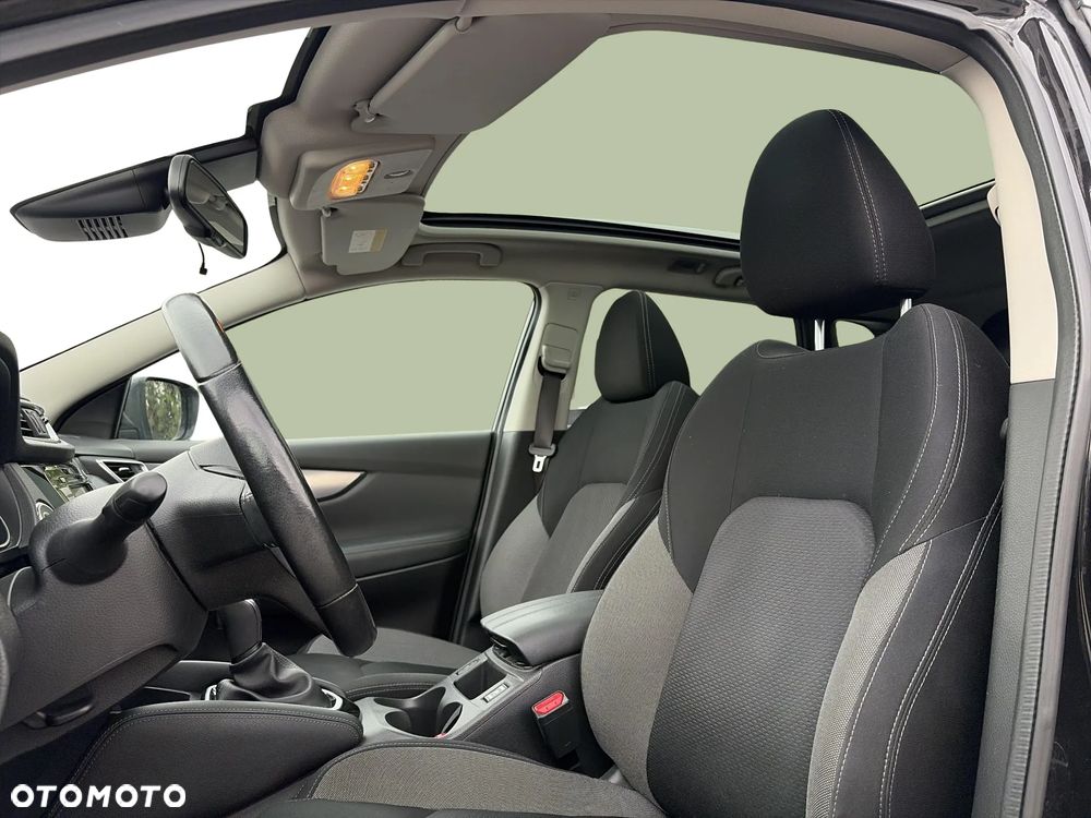 Nissan Qashqai 1.3 DIG-T N-Connecta DCT - 10