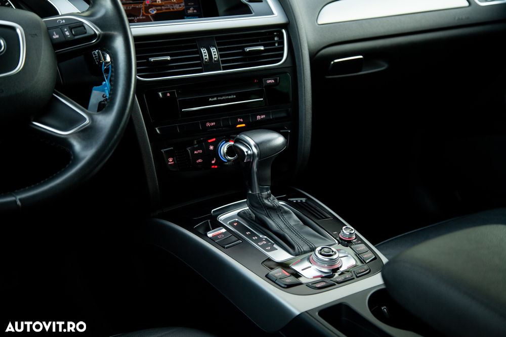 Audi A4 2.0 TDI DPF multitronic Attraction - 31
