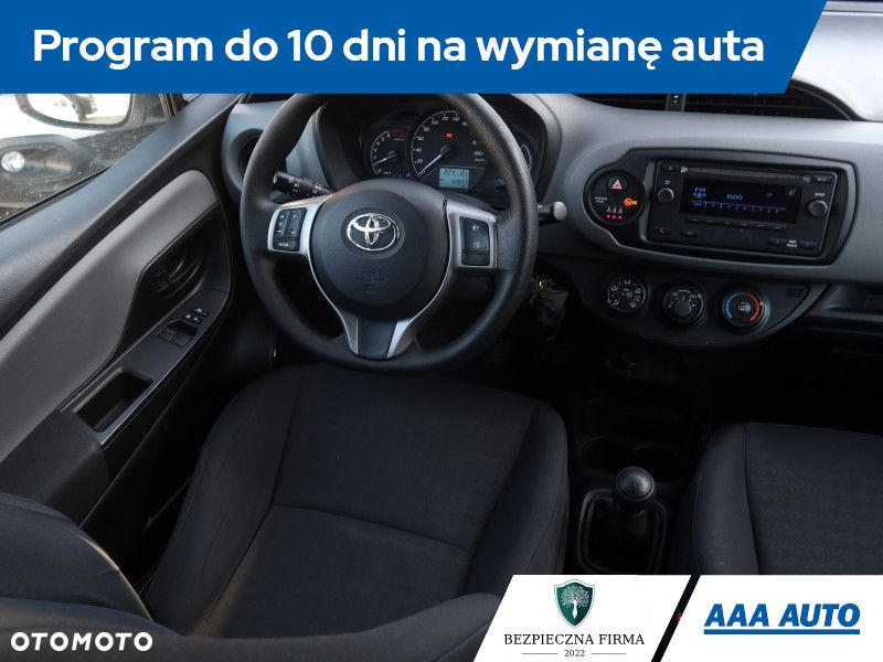 Toyota Yaris - 8