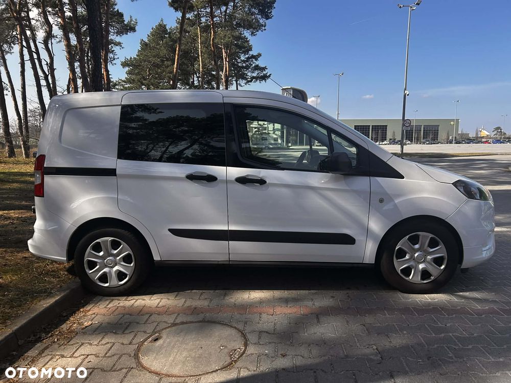 Ford Transit courier - 8