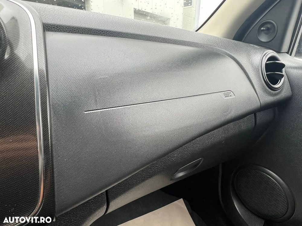 Dacia Logan 0.9 TCe Laureate - 19