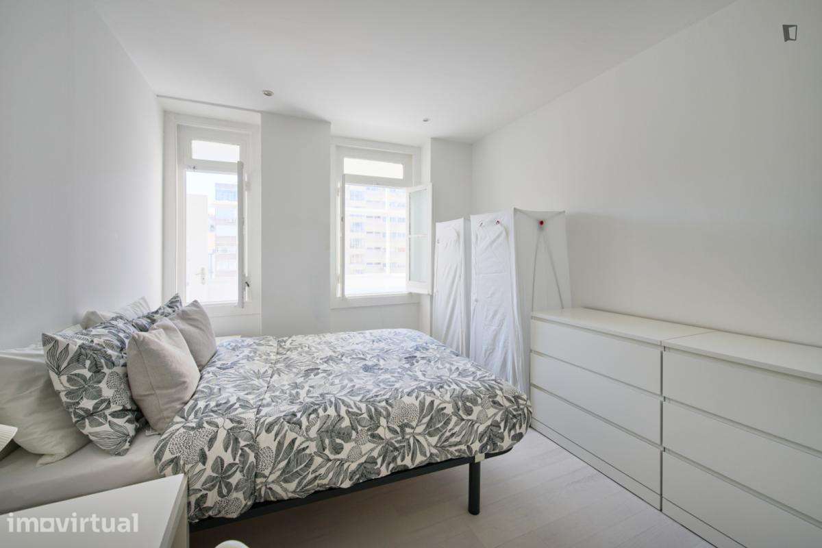 Quarto - localizado em Saldanha Lisbon - Grande imagem: 3/41