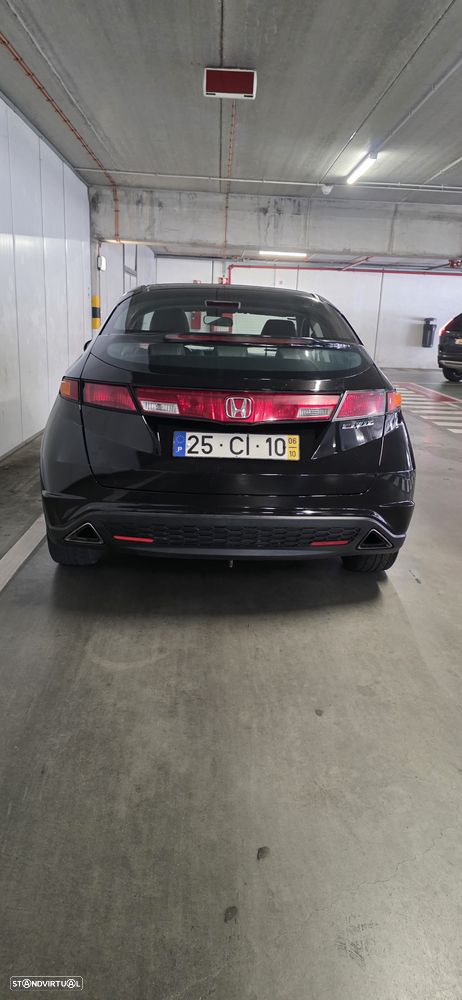 Honda Civic 1.8 Sport - 10
