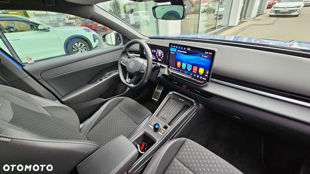 Volkswagen T-Roc - 22