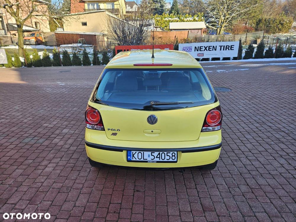 Volkswagen Polo - 2