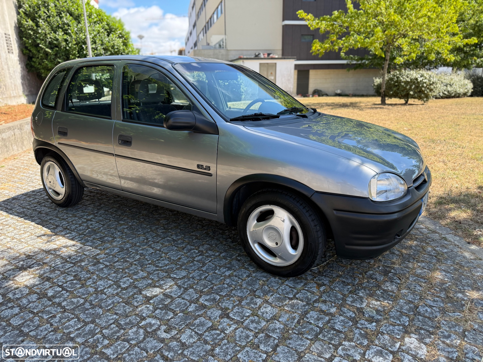Opel Corsa 1.4 16V GLS - 19