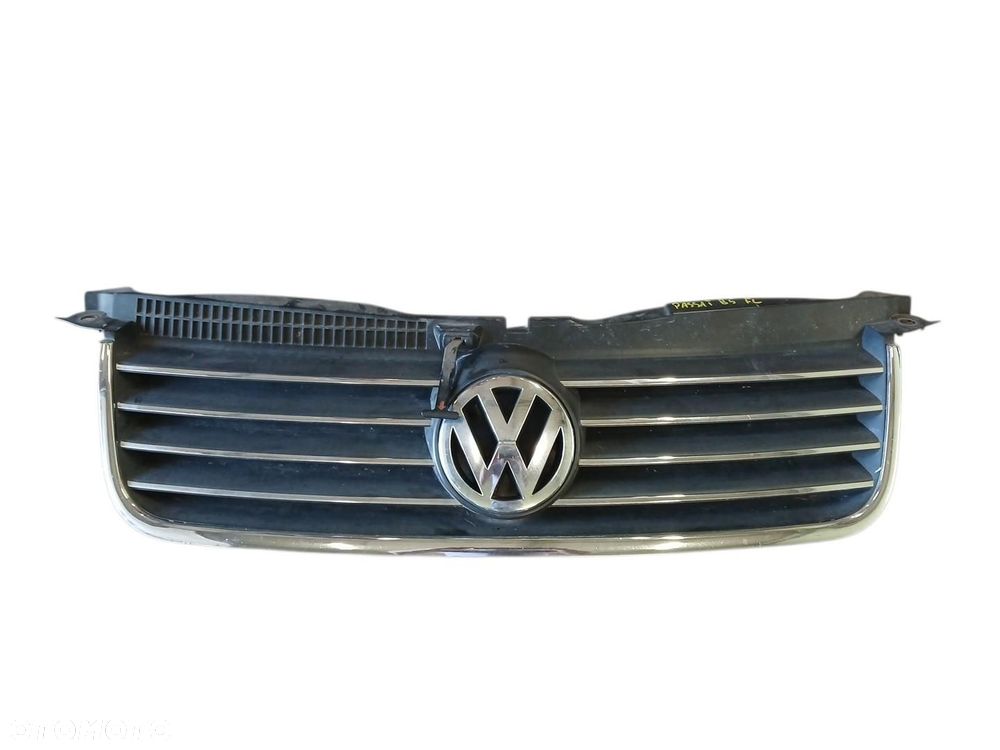 GRILL ATRAPA VW PASSAT B5 LIFT GRILL ATRAPA PASSAT B5 LIFT - 1