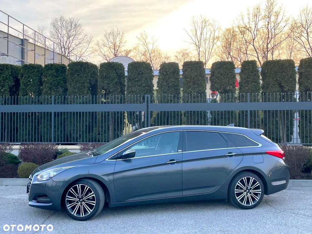 Hyundai i40 Kombi blue 1.7 CRDi DCT Premium - 3